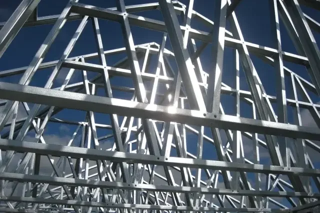 Steel Trusses Fabrication in Hull - Custom Steel Trusses for Structural Support & Engineering Solutions